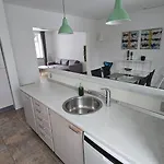 Bright Townhouse With Garden & Terrace Esbjerg