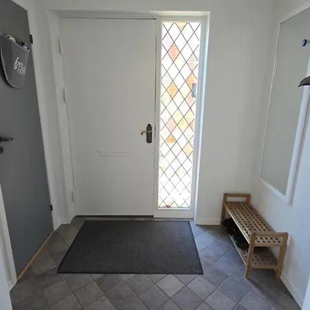 Bright Townhouse With Garden & Terrace Esbjerg